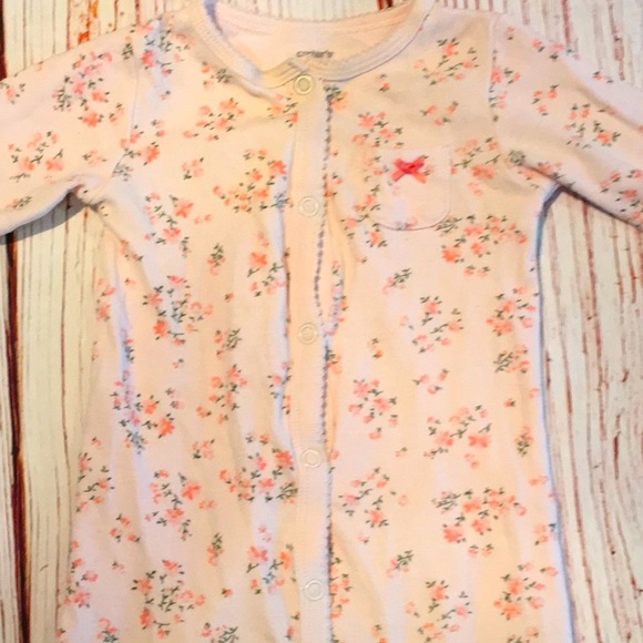 5 Carter’s Footed Onesies Sleepers - Picture 10 of 15